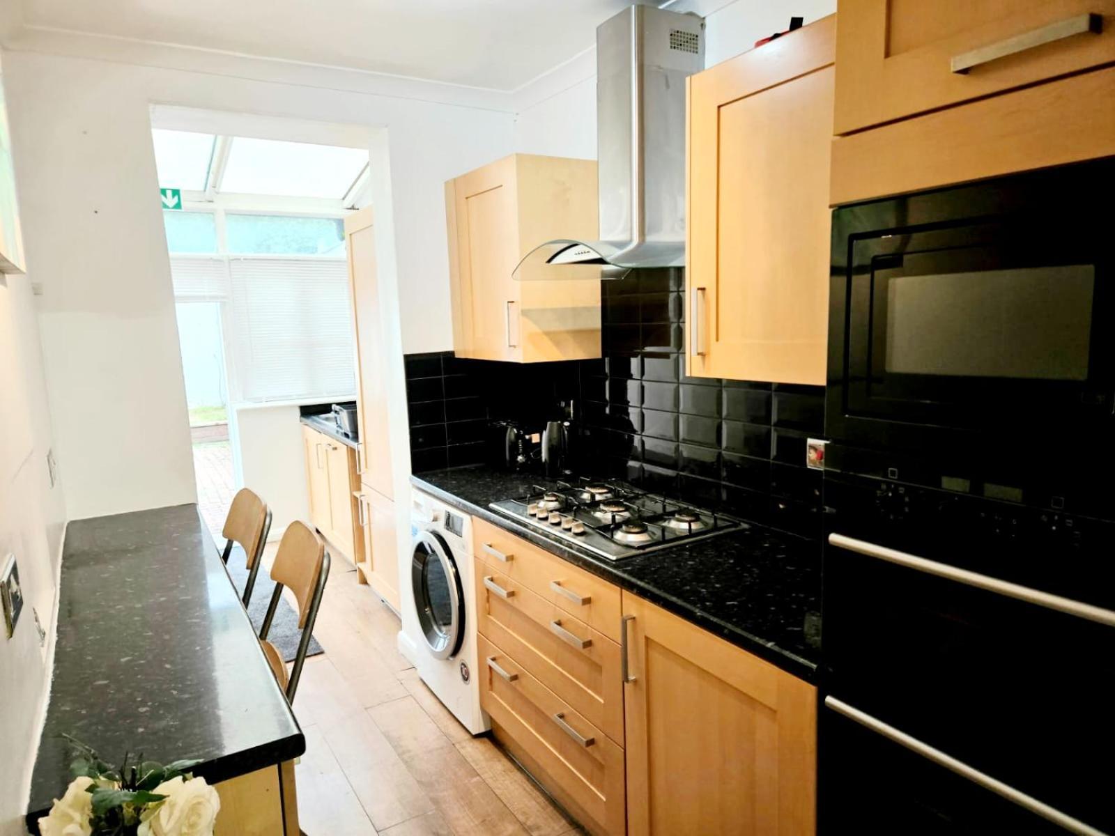 Cosy Room Stay 5 Sutton  Exterior foto